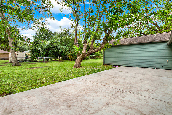 307 Carrell St HR-9