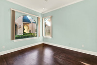 12818 Willow Centre Dr Unit D HR-11