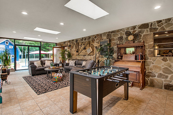 22827 Edward Ln 2 HR-20