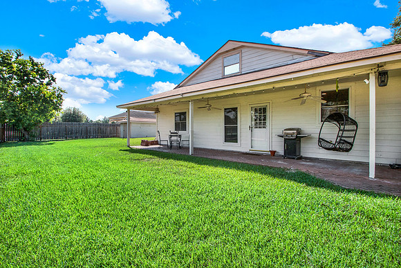 7210 Village Lake Dr HR-12