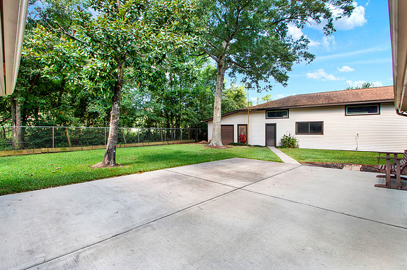 552 Dogwood Dr MLS-13