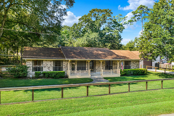 552 Dogwood Dr MLS-1