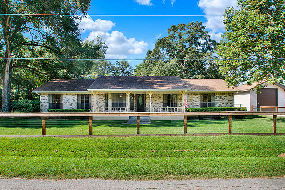 552 Dogwood Dr MLS-6