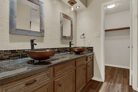 552 Dogwood Dr MLS-30