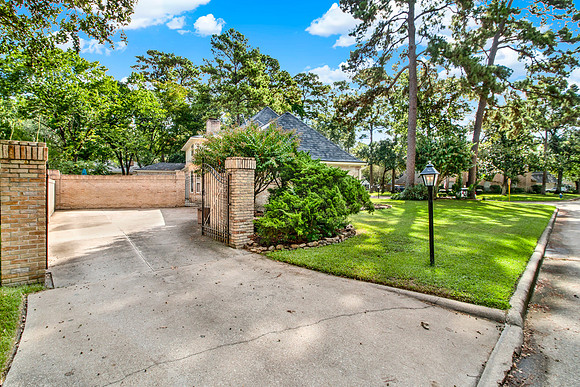5406 Mount Royal Cir HR 2-4