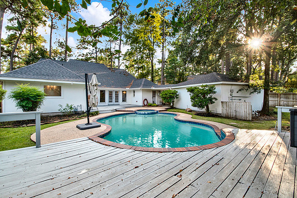 6214 Larkmount Dr HR-9
