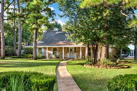 6214 Larkmount Dr MLS-3