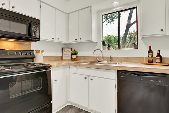 12100 Melville Dr #906 HR-9