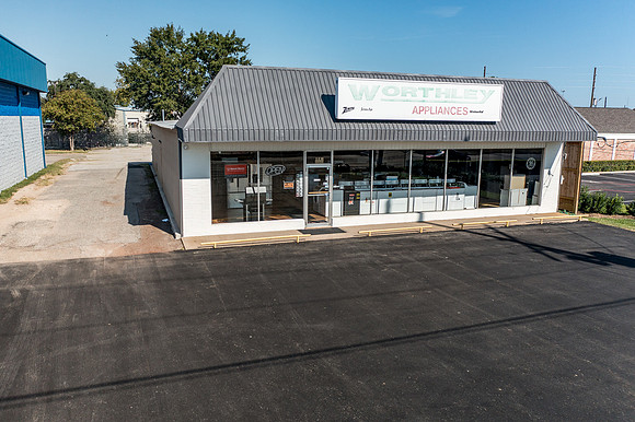 1404 W Main St MLS-18