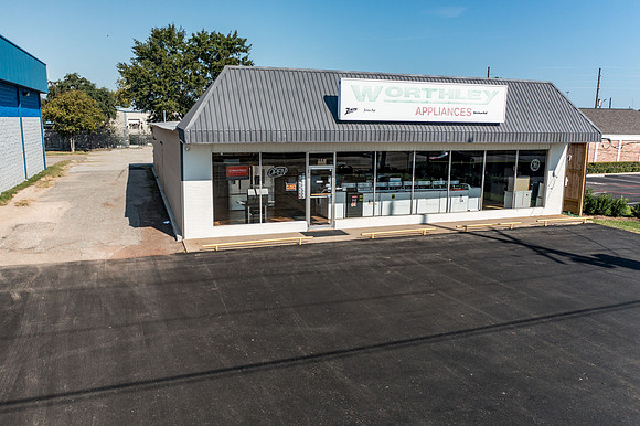 1404 W Main St HR-18