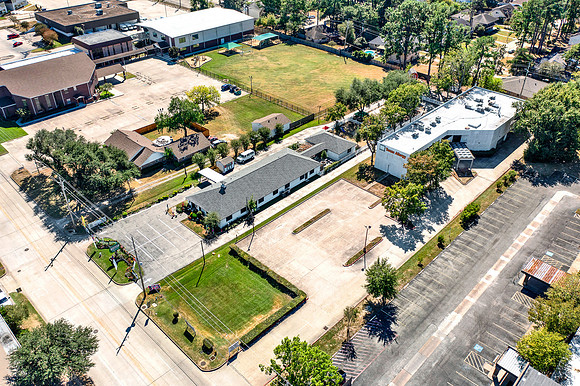 17127 Red Oak Dr MLS-4