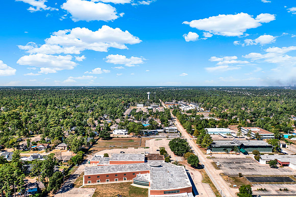 17127 Red Oak Dr MLS-14