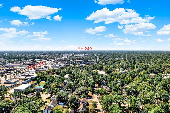 17127 Red Oak Dr MLS-9