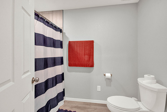 33402 Hillside Dr HR-22