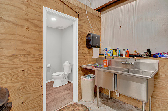 33402 Hillside Dr HR-21
