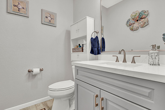 33402 Hillside Dr MLS-47