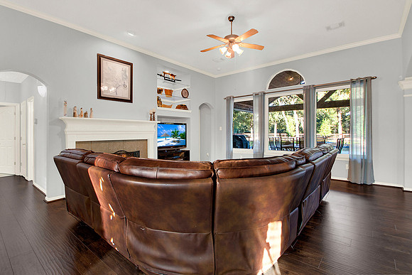 33402 Hillside Dr MLS-35