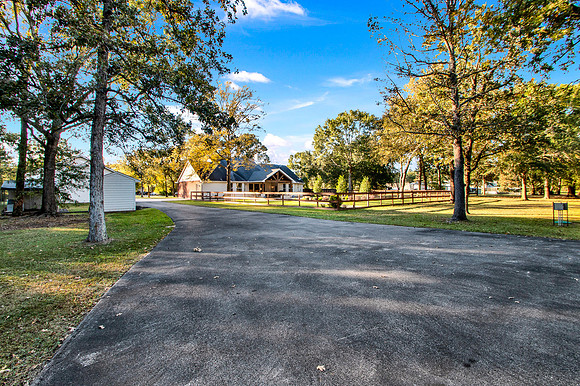 33402 Hillside Dr MLS-23