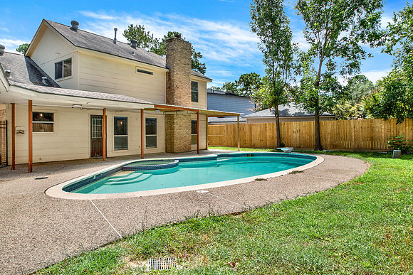 8215 Riverglade Dr MLS-6