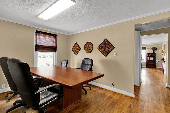 20750 Bauer Hockley MLS-19