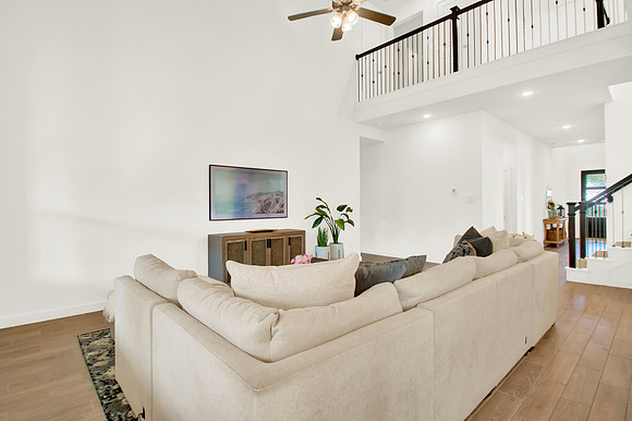 325 Great Hills Dr HR-25