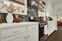 112 Goldenrod St HR-16