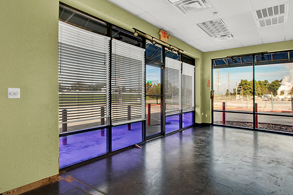 26010 Hwy 249 A HR-18