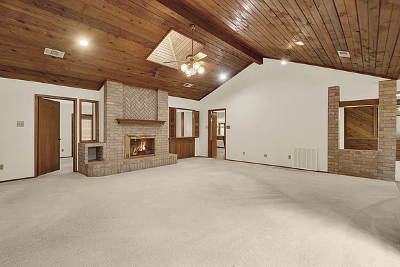 1714 Coe Rd MLS-10