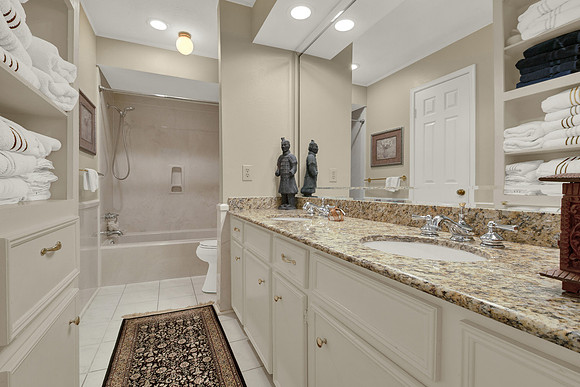 12106 Moorcreek Dr MLS-34