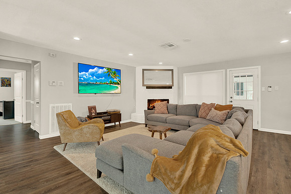 9710 Bob White Dr MLS-11