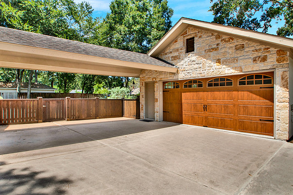 12102 Oak Bluff Dr HR-9