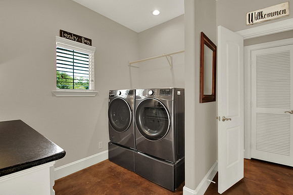 12102 Oak Bluff Dr HR-38