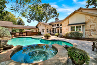 12102 Oak Bluff Dr MLS-16