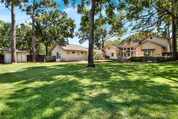 12102 Oak Bluff Dr MLS-17