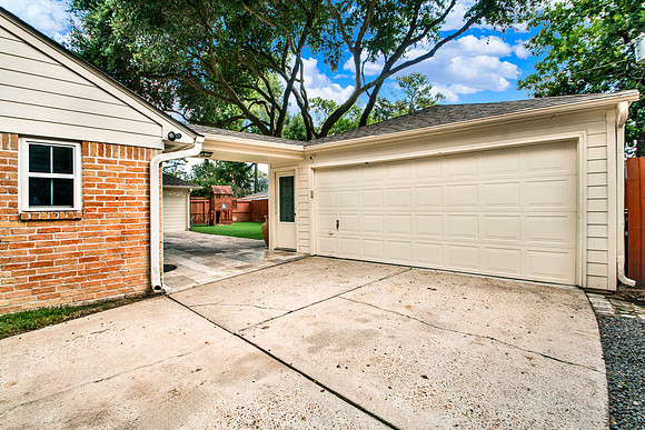 5315 Lawn Arbor Dr HR-7