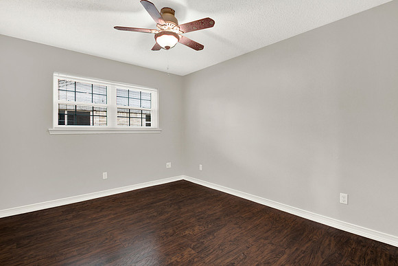 5315 Lawn Arbor Dr HR-35