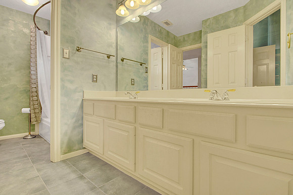 12730 Melvern Ct MLS-38