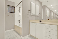 2005 Mason St HR-4