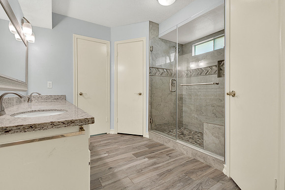 5315 Lawn Arbor Dr MLS-29