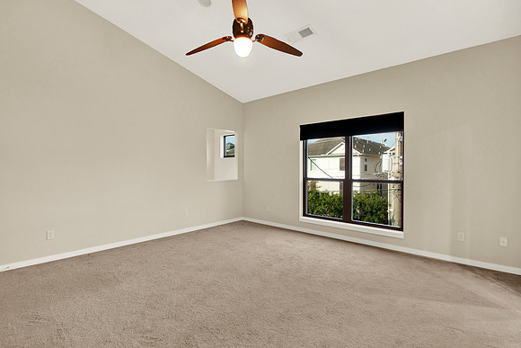 2005 Mason St HR-2