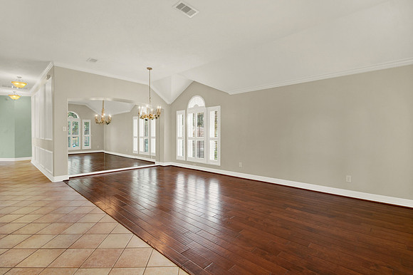 14402 Meadow Estates Ln HR-9