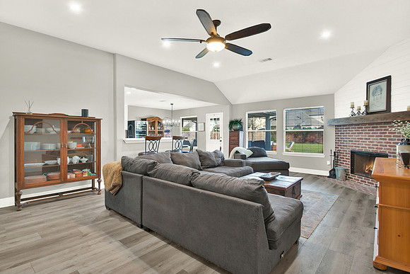 11227 S Country Club Green Dr MLS-17