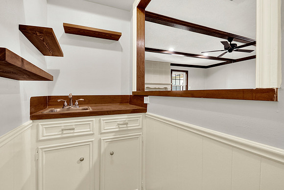 5315 Lawn Arbor Dr MLS-27