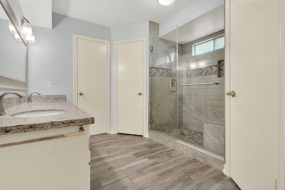 5315 Lawn Arbor Dr HR-29
