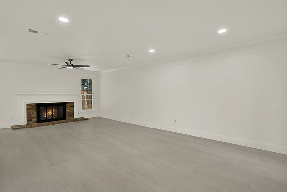 163 Sylvan Forset Dr MLS-8