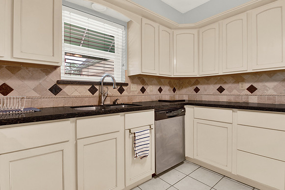 3907 Laverock Rd MLS-17