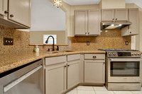 10511 Newpark Dr MLS-17