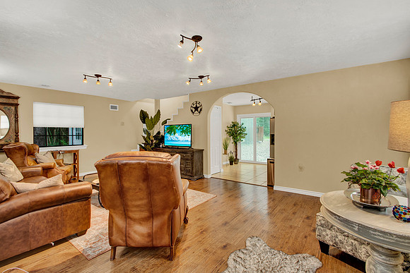 22827 Edward Ln 2 HR-26