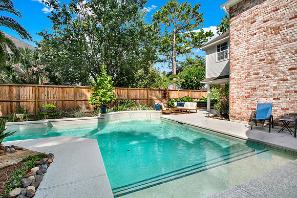 13718 Gainesway Dr MLS-6