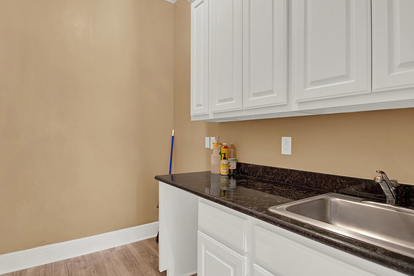 12832 Willow Centre Dr Unit B HR-20